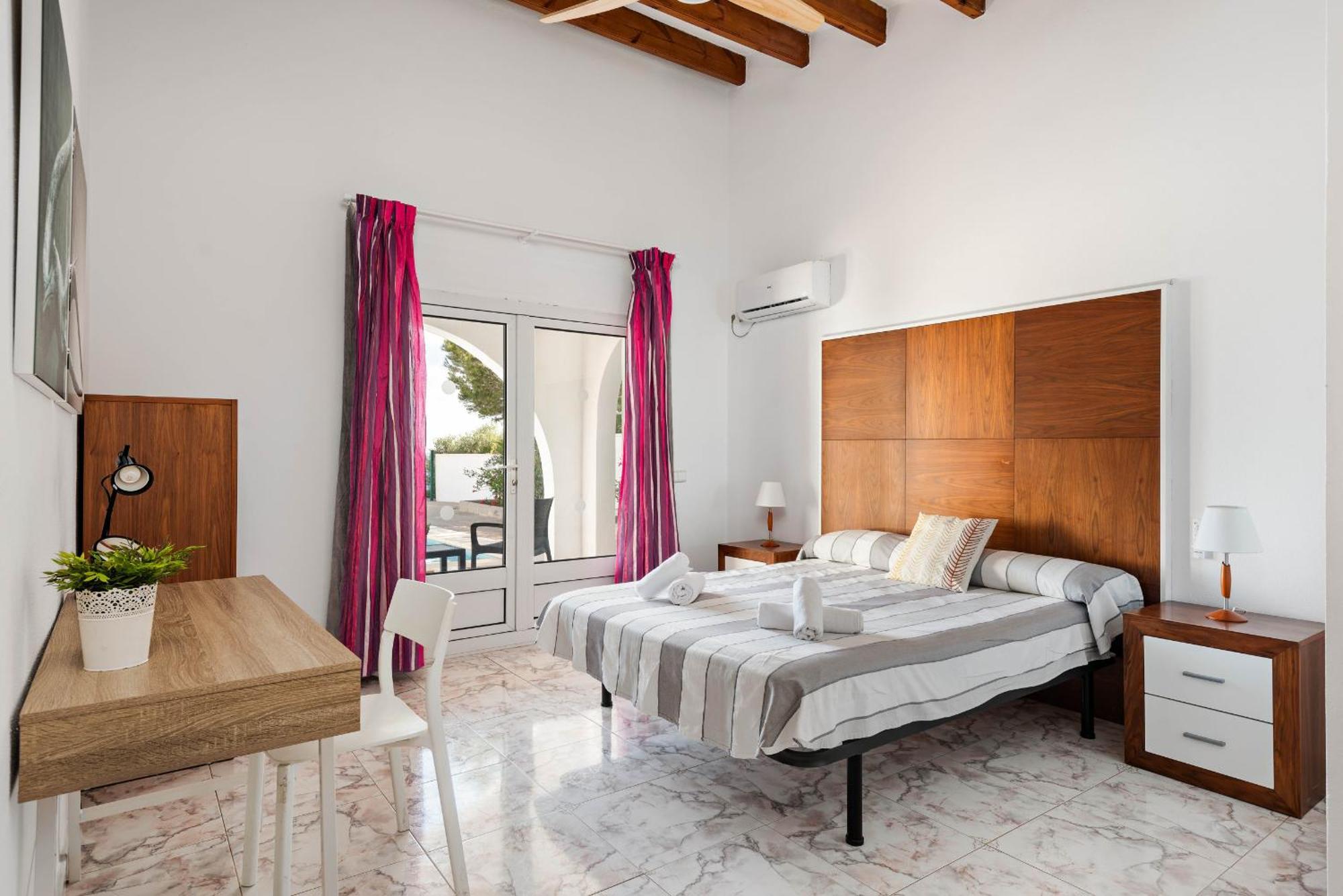 Villa Panorama Cala En Porter  الغرفة الصورة